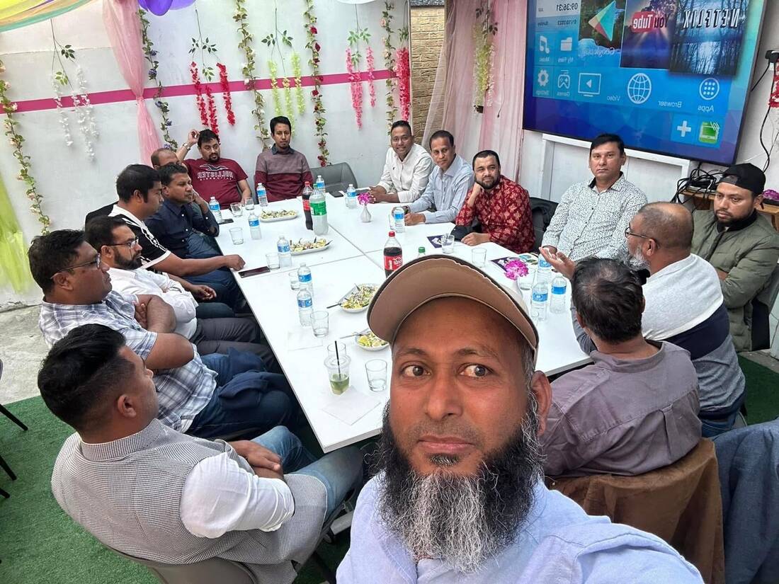 Committee discussion in session